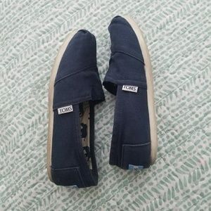 Canvas Women Classic Toms in Navy
