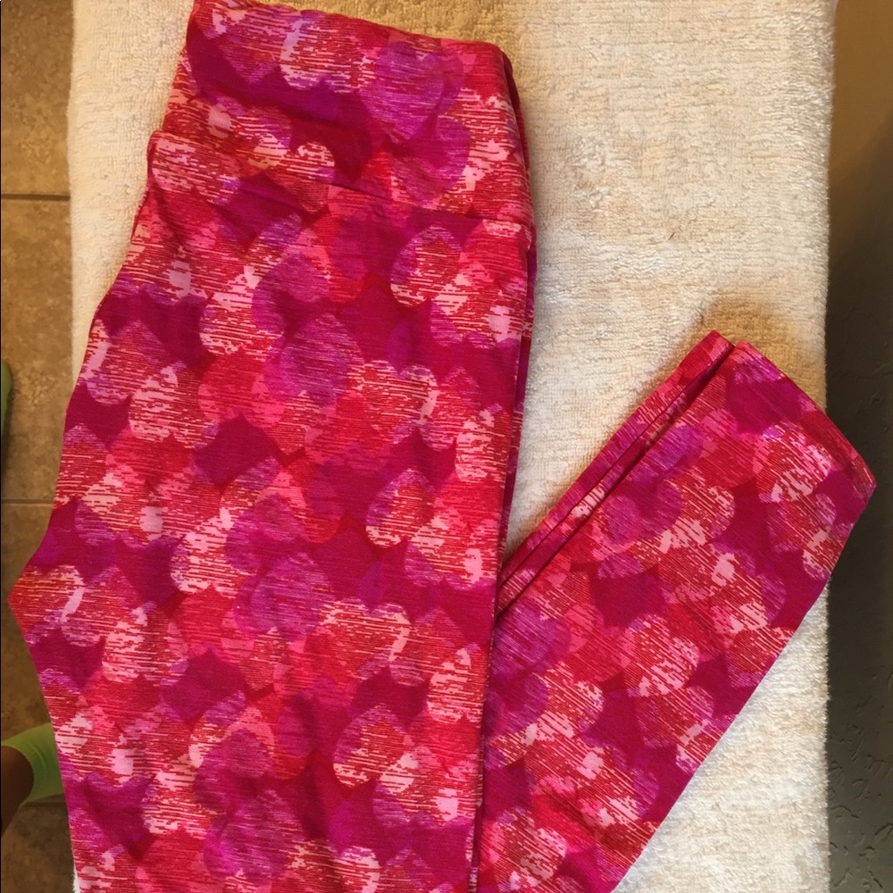 LuLaRoe OS pink hearts leggings