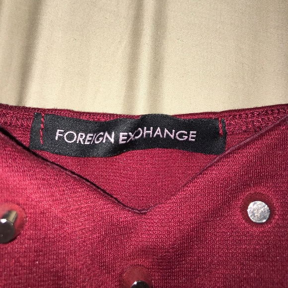 Maroon studded off the shoulder crop top - Picture 2 of 3