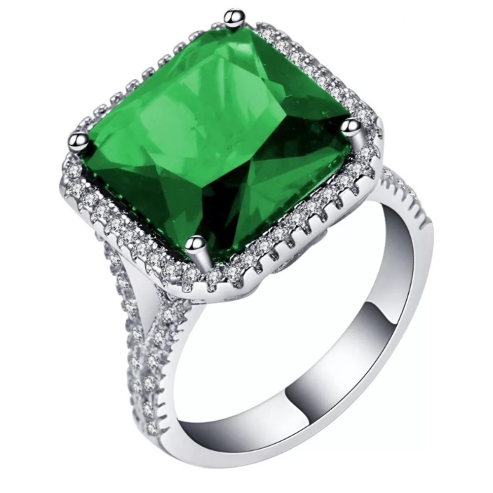 Emerald Green Ring Size 7