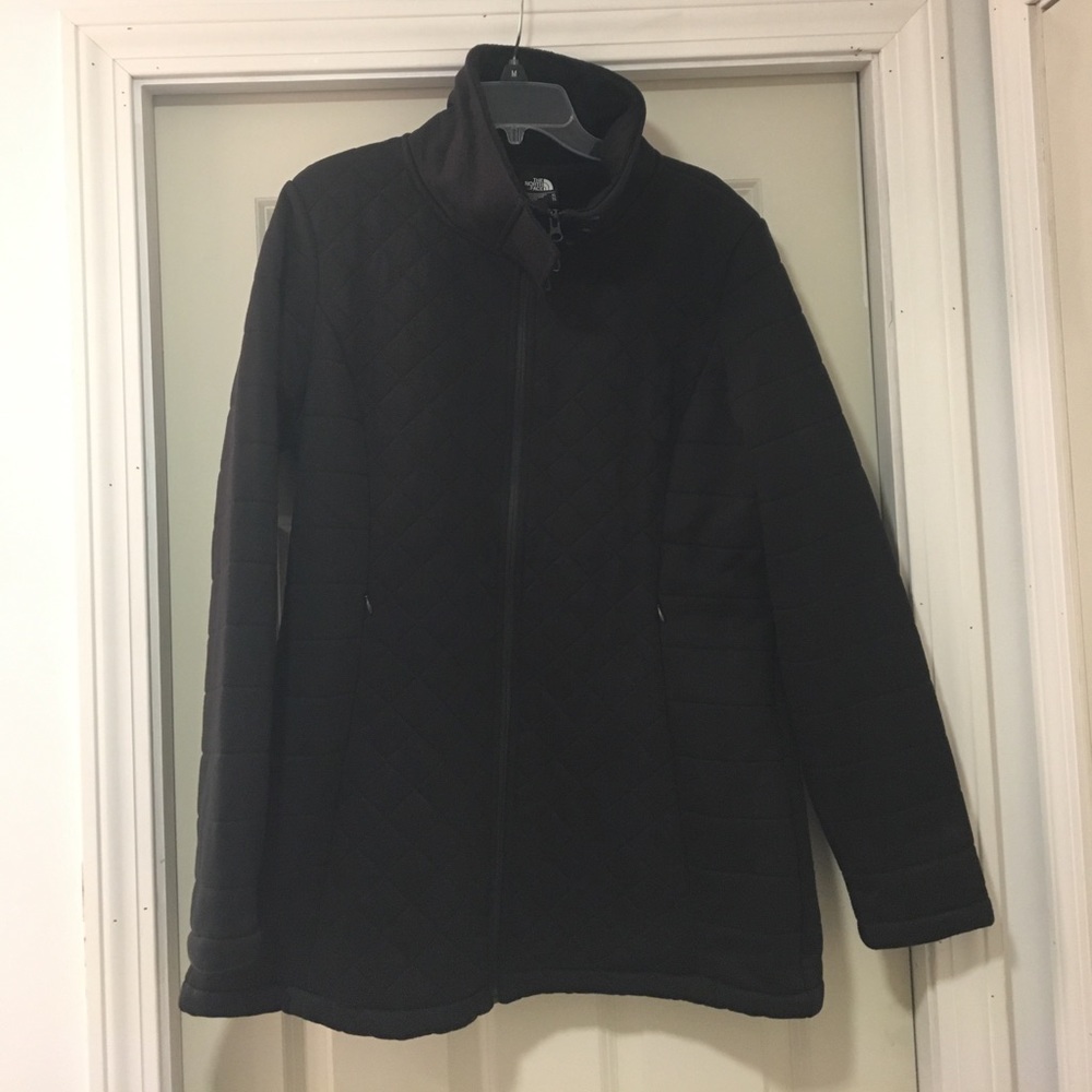 Black north face jacket