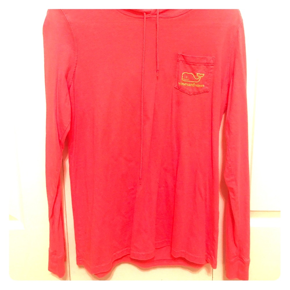 pink long sleeve vineyard vines hooded tshirt