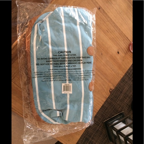 SOLD!! Brand New!!! 2 Piece Travel Set - Picture 3 of 5