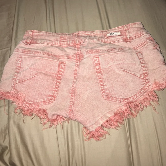 Peach acid wash Brandy Melville shorts - Picture 2 of 3