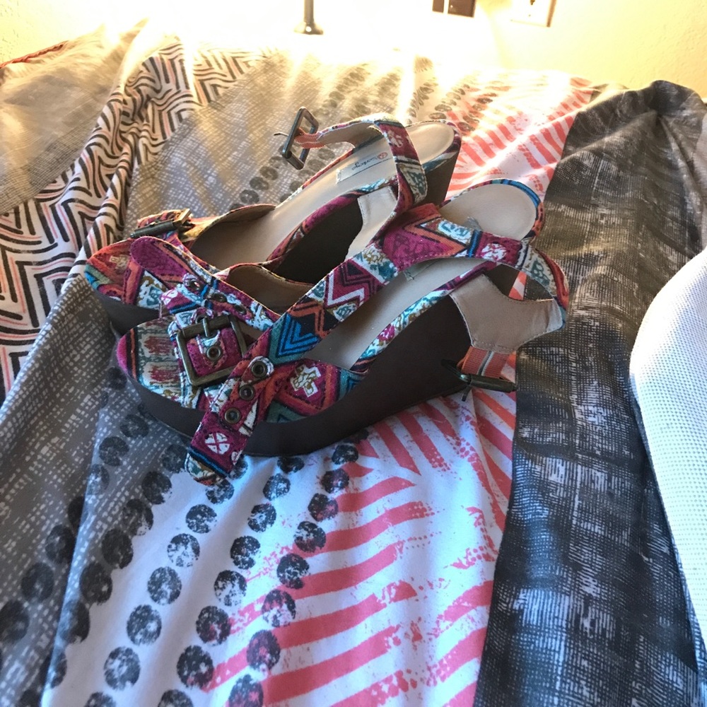 Colorful wedges - Picture 2 of 2