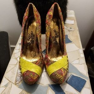 Naughty Monkey Embroidered Pumps