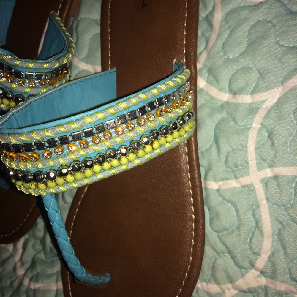 Sandals - Picture 2 of 4