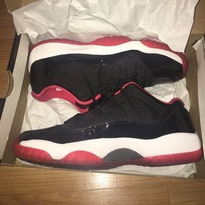 Air Jordan Retro "Bred" 11s low