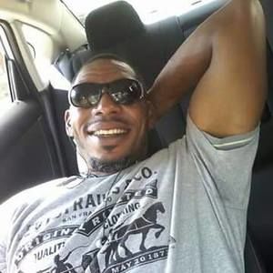 Meet your Posher, Derick