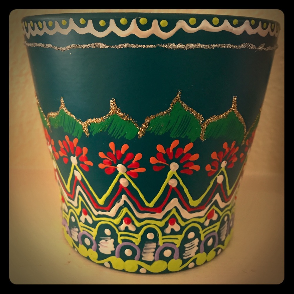 Decoration pot