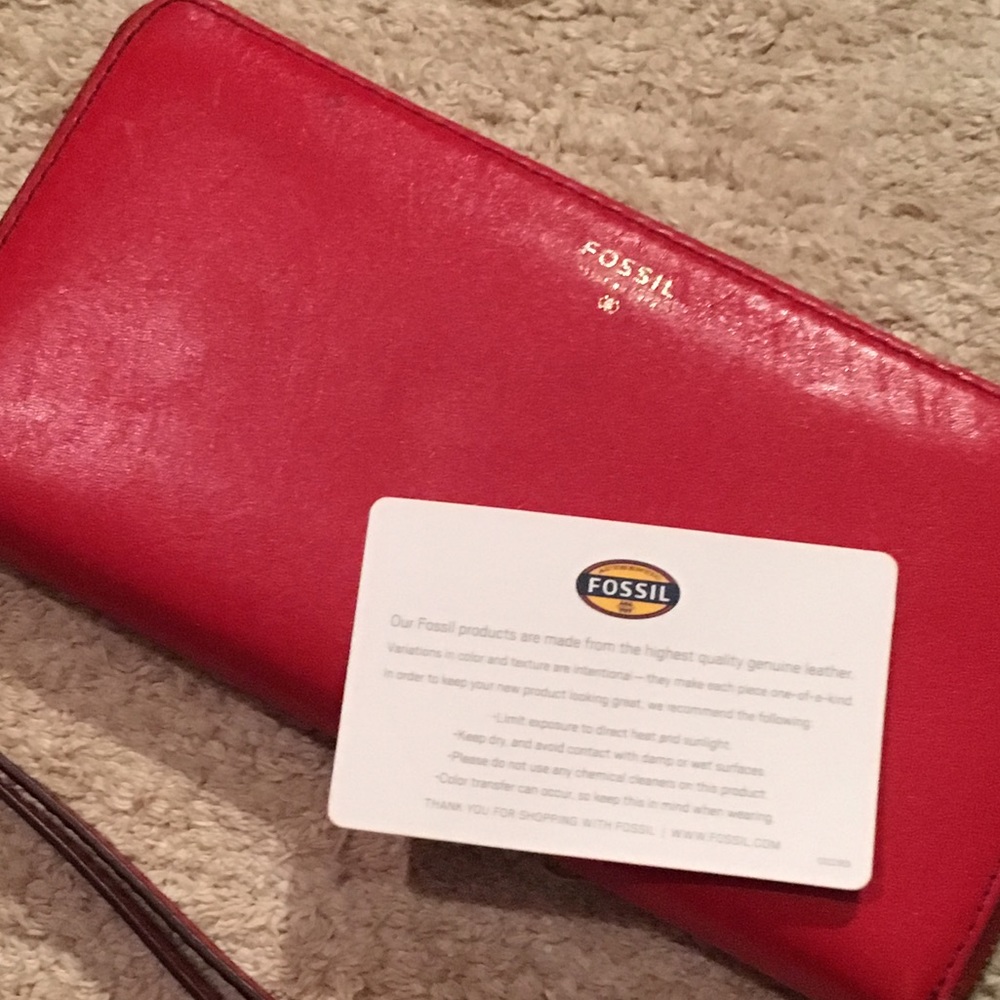 FOSSIL CLUTCH WALLET