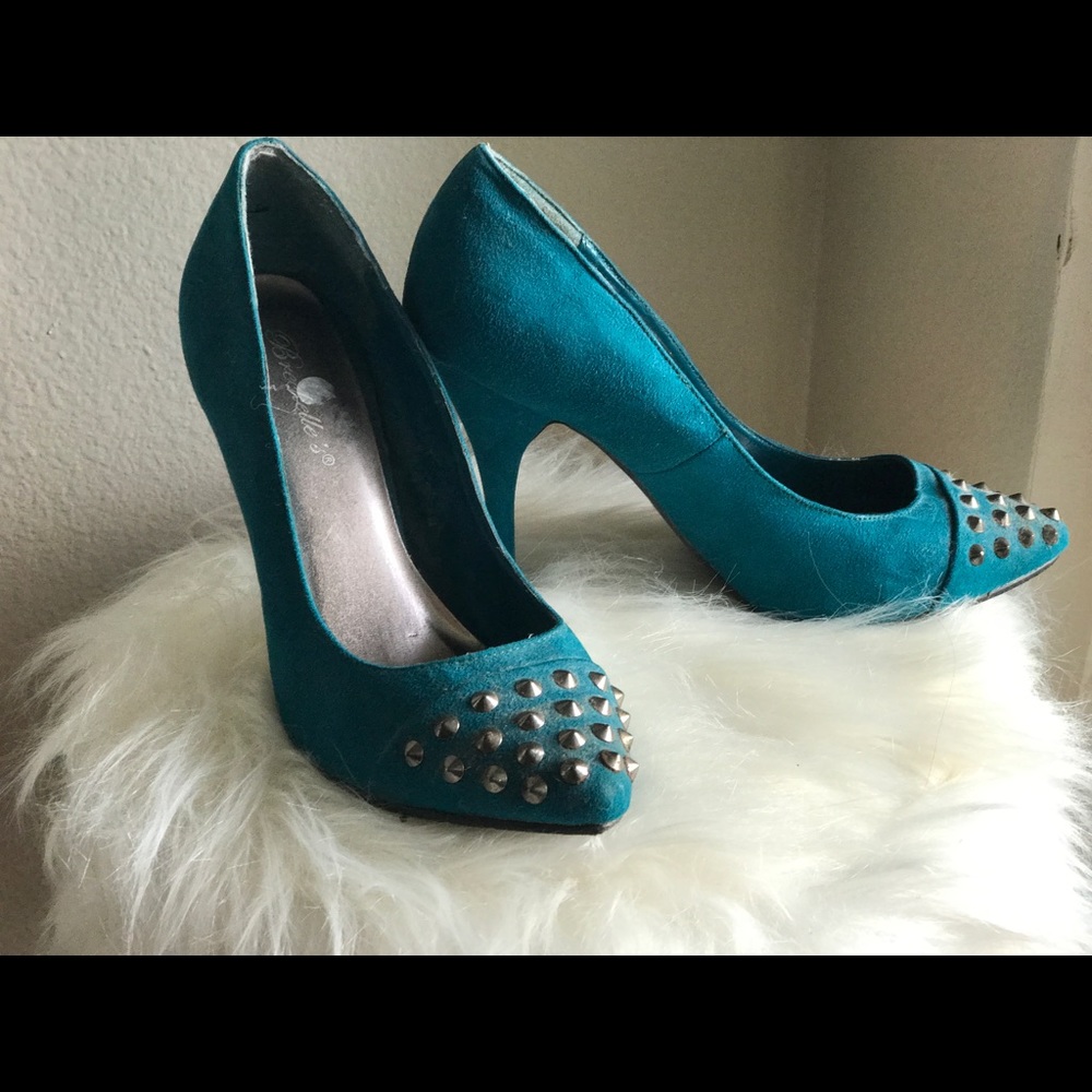Stud pumps