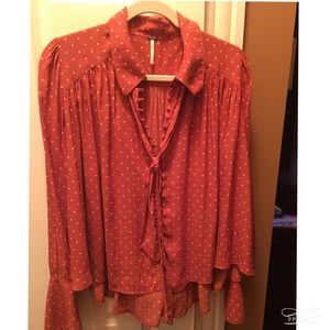Flowing blouse great for a night out w/the girls!