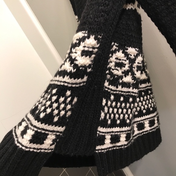 Zara sweater - Picture 3 of 3