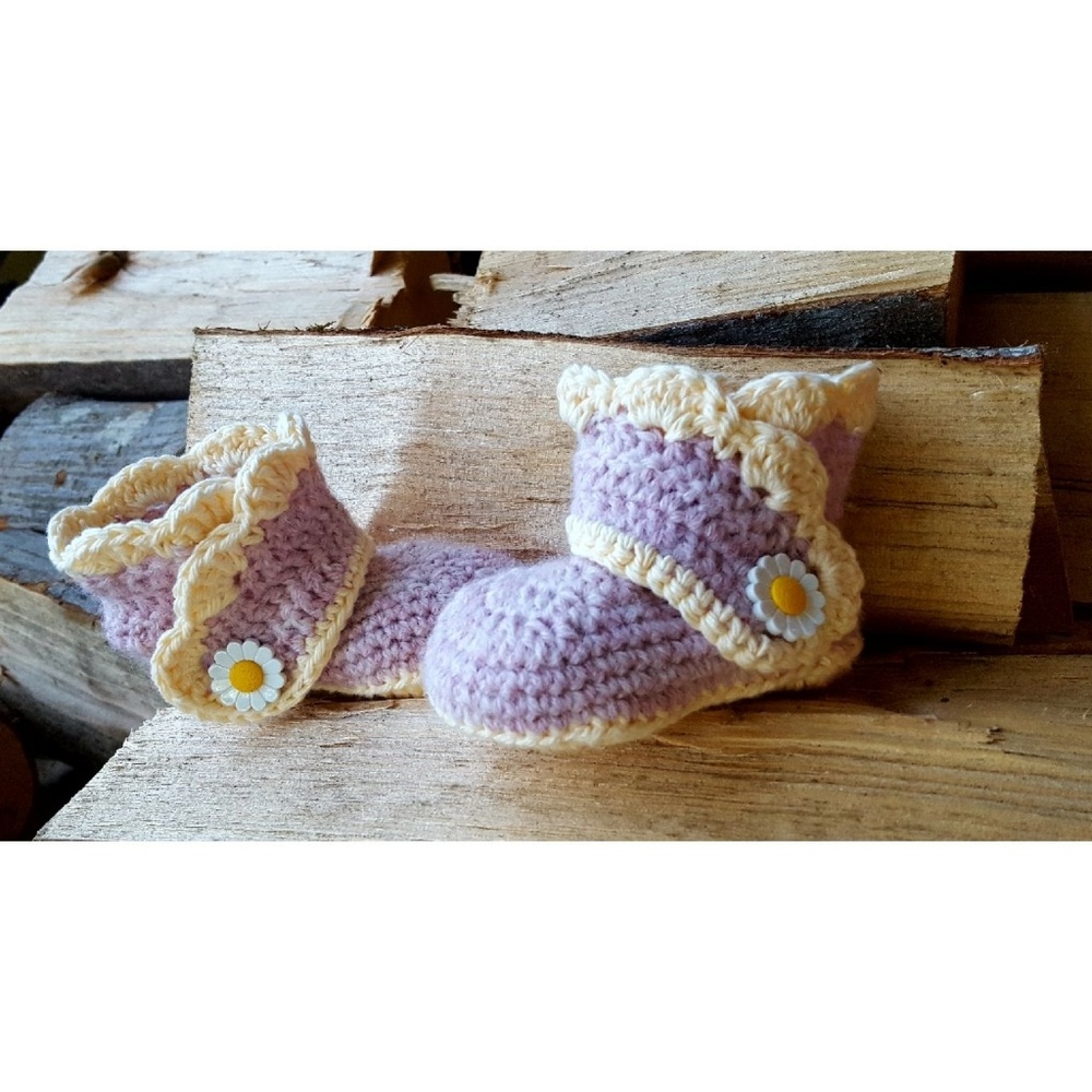 Daisy Baby booties