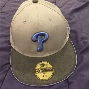 New era 59fifty phillies flat brim hat