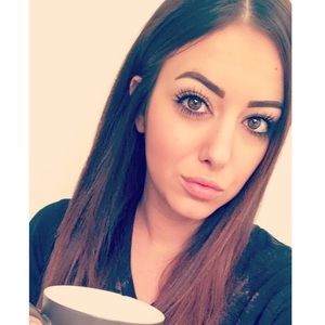 Meet your Posher, Antoinette