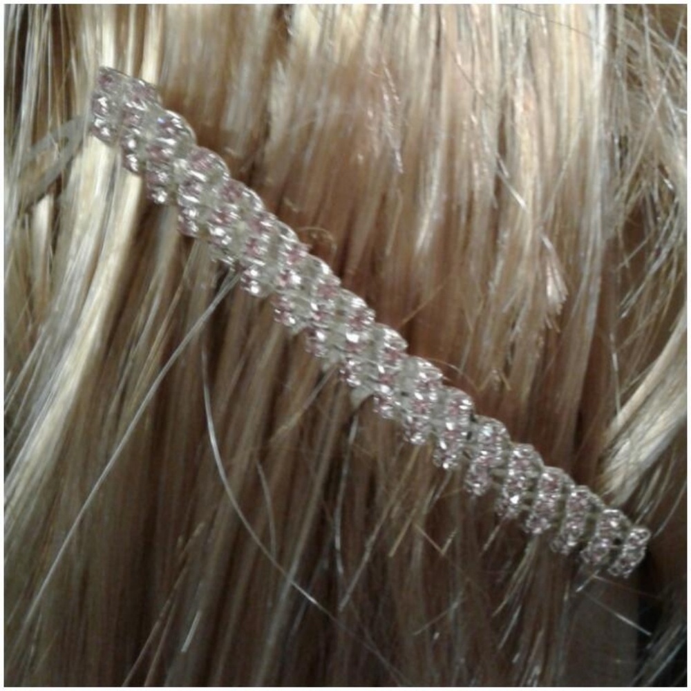 Silver rhinestone hair comb clip