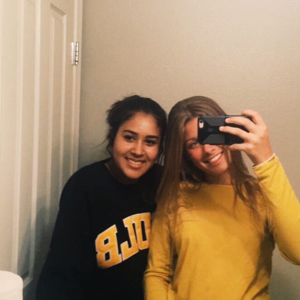 Meet your Posher, Lauren