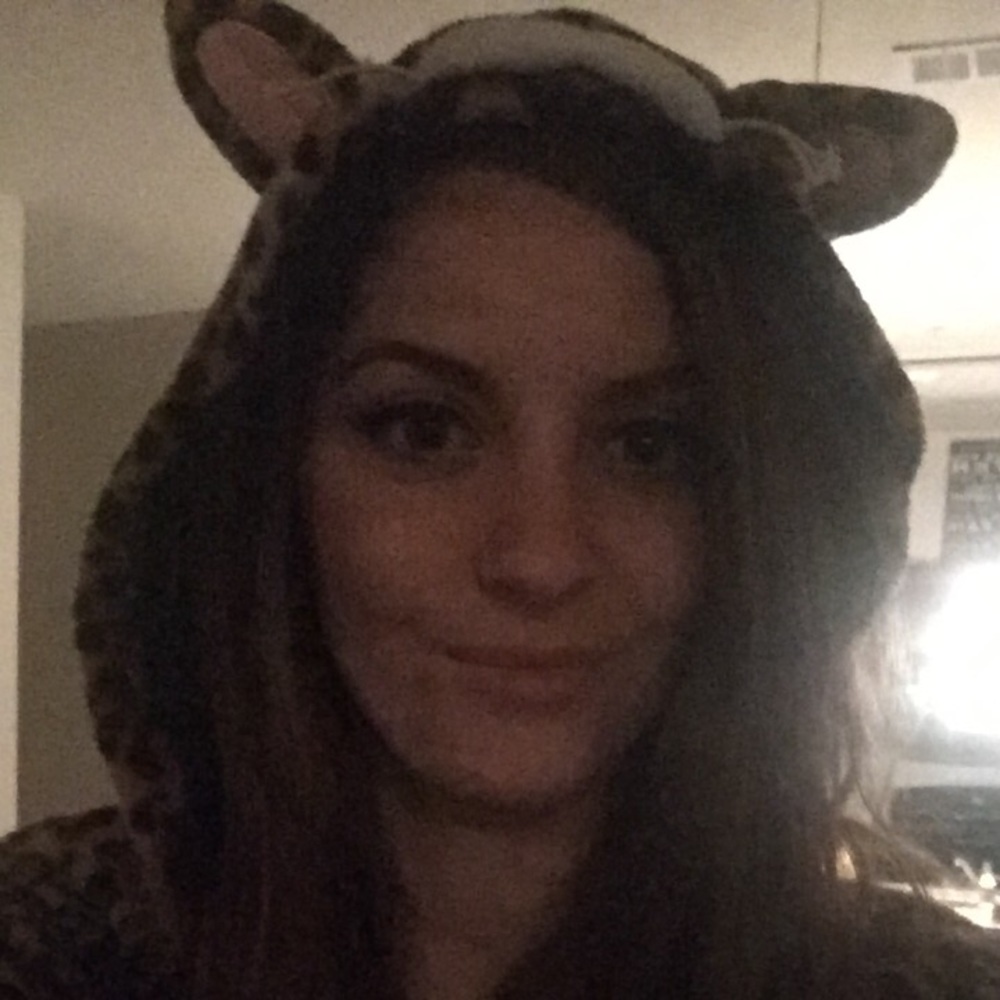 Meet your Posher, Ashley