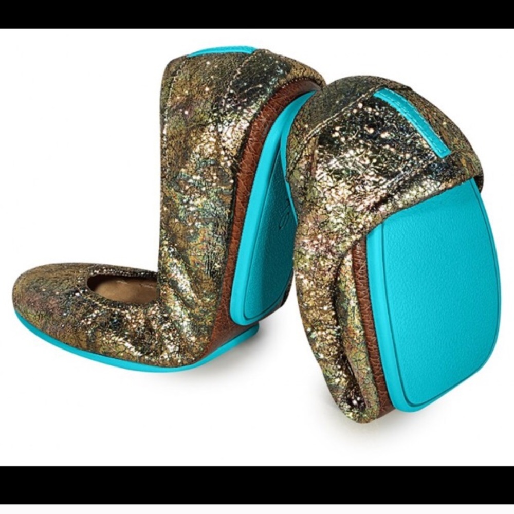 ISO-In search of size 6-7 tieks!