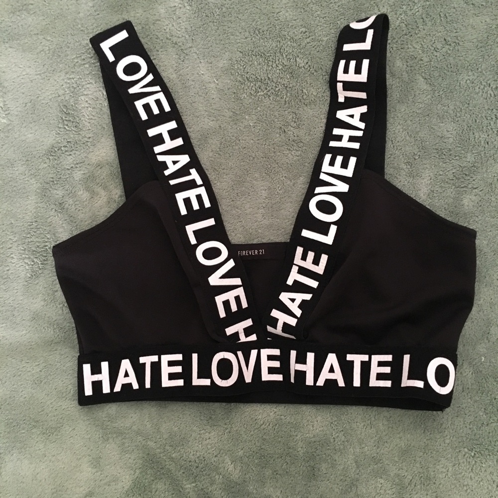 ✖️Love Hate Crop Top