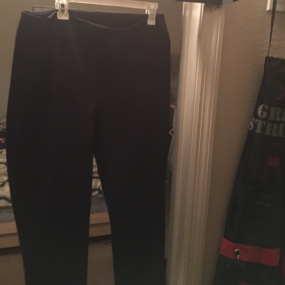 Navy Ann Taylor tapered leg slacks