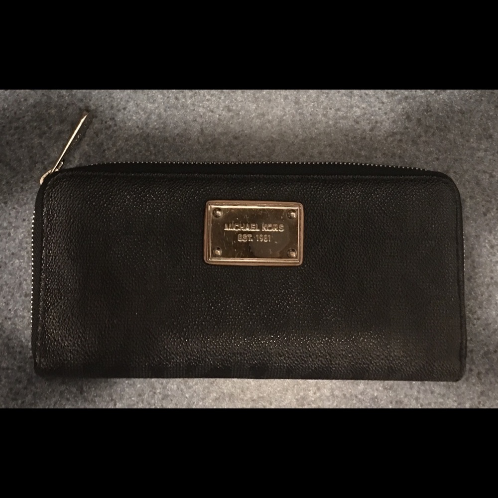 Michael Kors Jet Set Travel Zip Around PVC Wallet