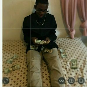 Meet your Posher, Armond