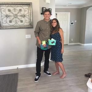 Meet your Posher, Avara