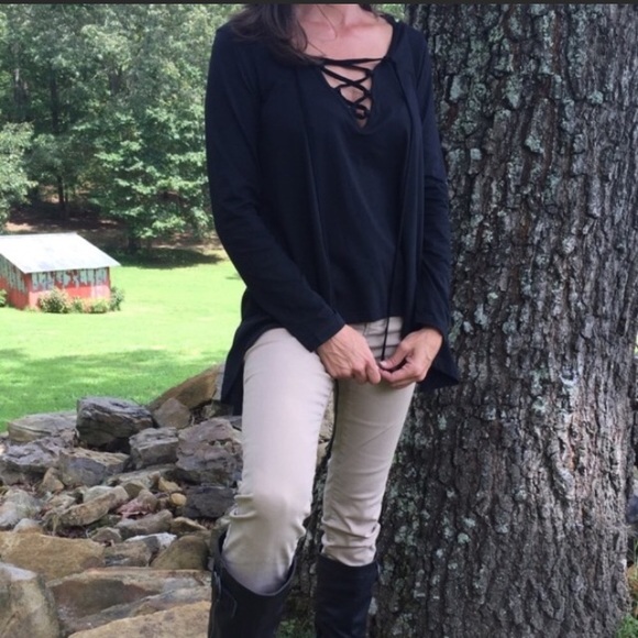 Black Lace-Up Hooded Top - Picture 4 of 6