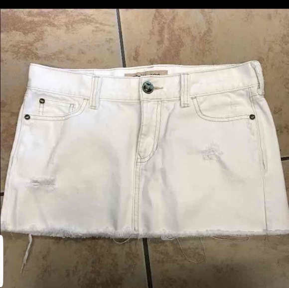 Beautiful Nwot White Hollister skirt - Picture 4 of 8