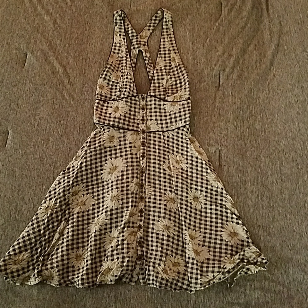 Cooperative gingham daisy dress