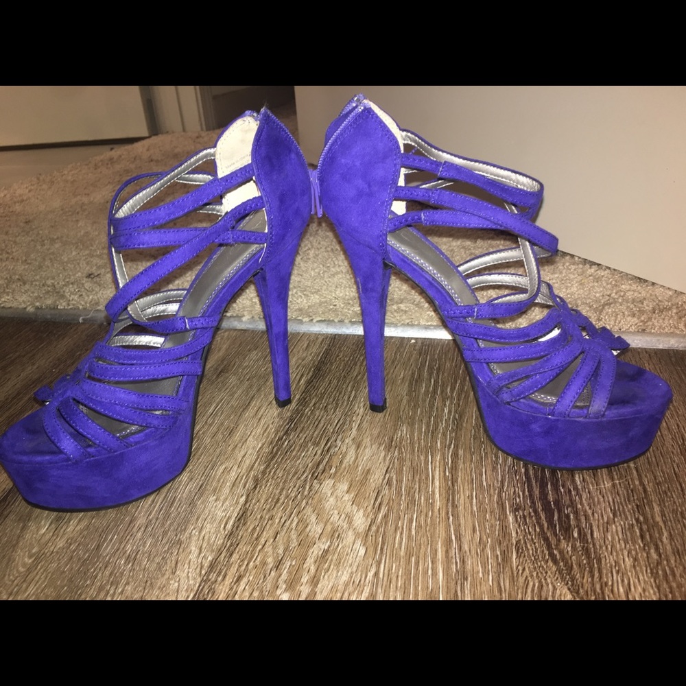 New, suede, indigo platform heel.