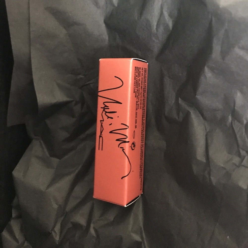 MAC Nicki Minaj Lipstick