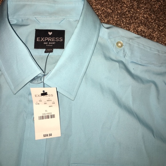 Express button down - Picture 3 of 4