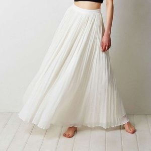 Pins And needles white maxi skirt