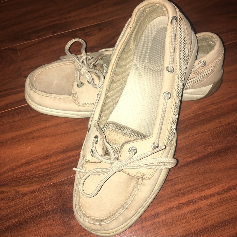 ***SOLD*** Sperry's Angelfish boat shoe