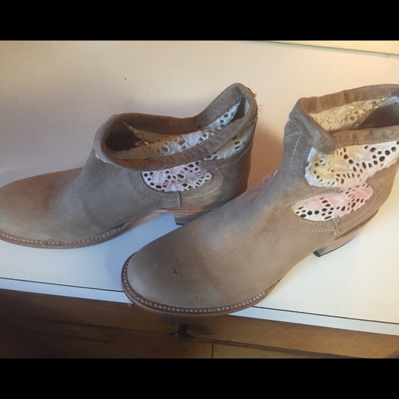 Free People Freebird ‘Coyote Crochet Boots’ - Picture 3 of 4