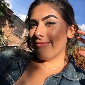 Meet your Posher, Marilyn