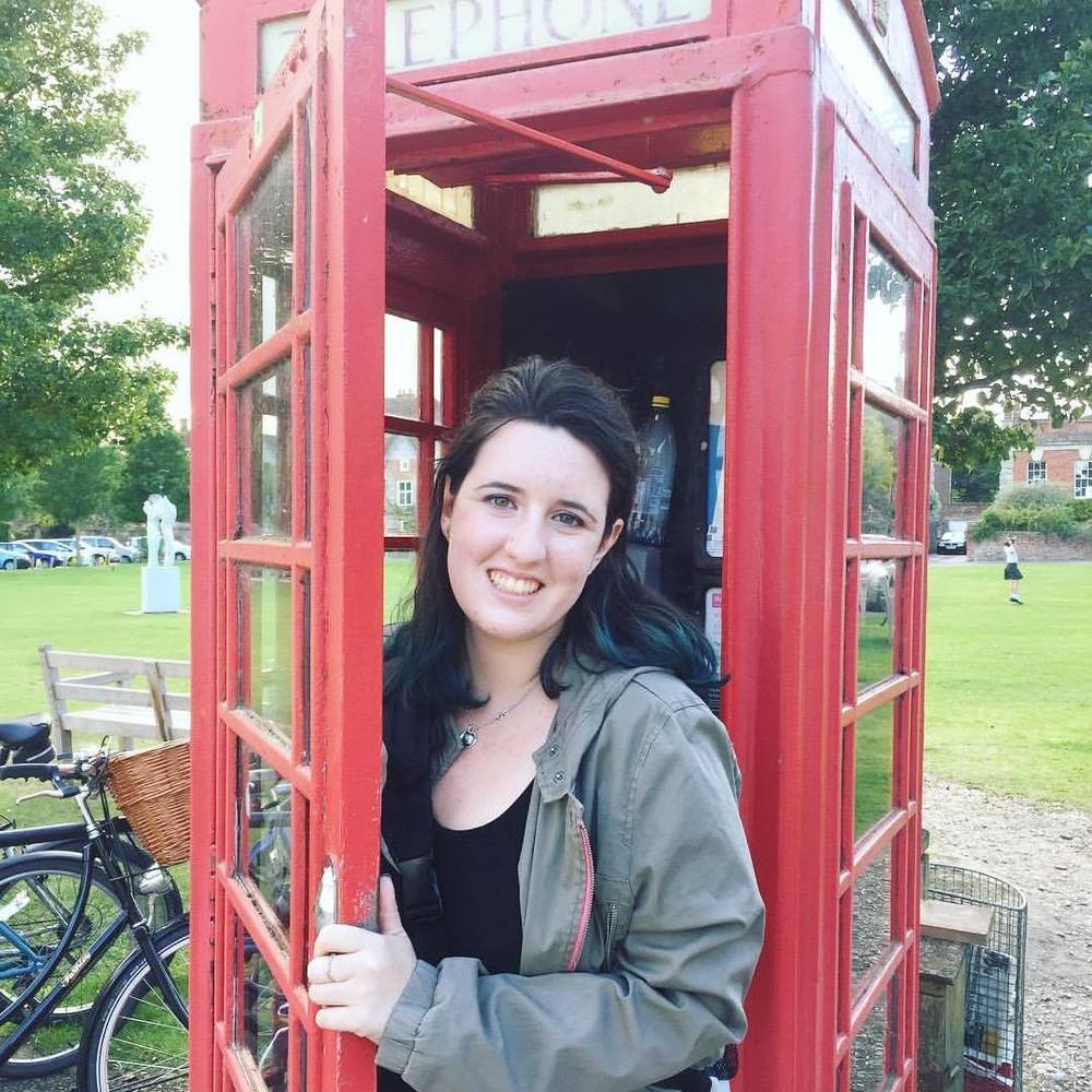 Meet your Posher, Danielle