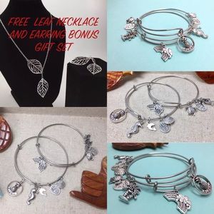 *New Madly Minx- Stack Bracelet Set w/ FREE GIFT