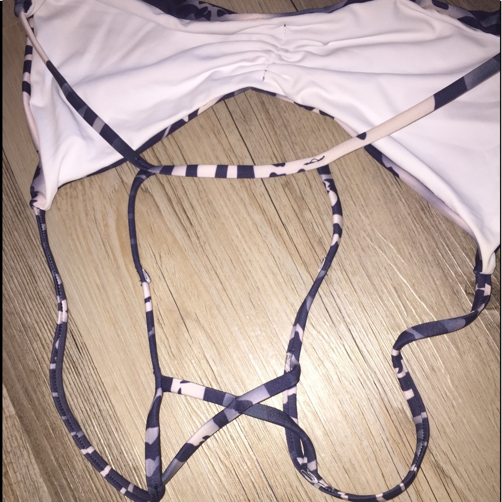 Bathing suit - Picture 4 of 4