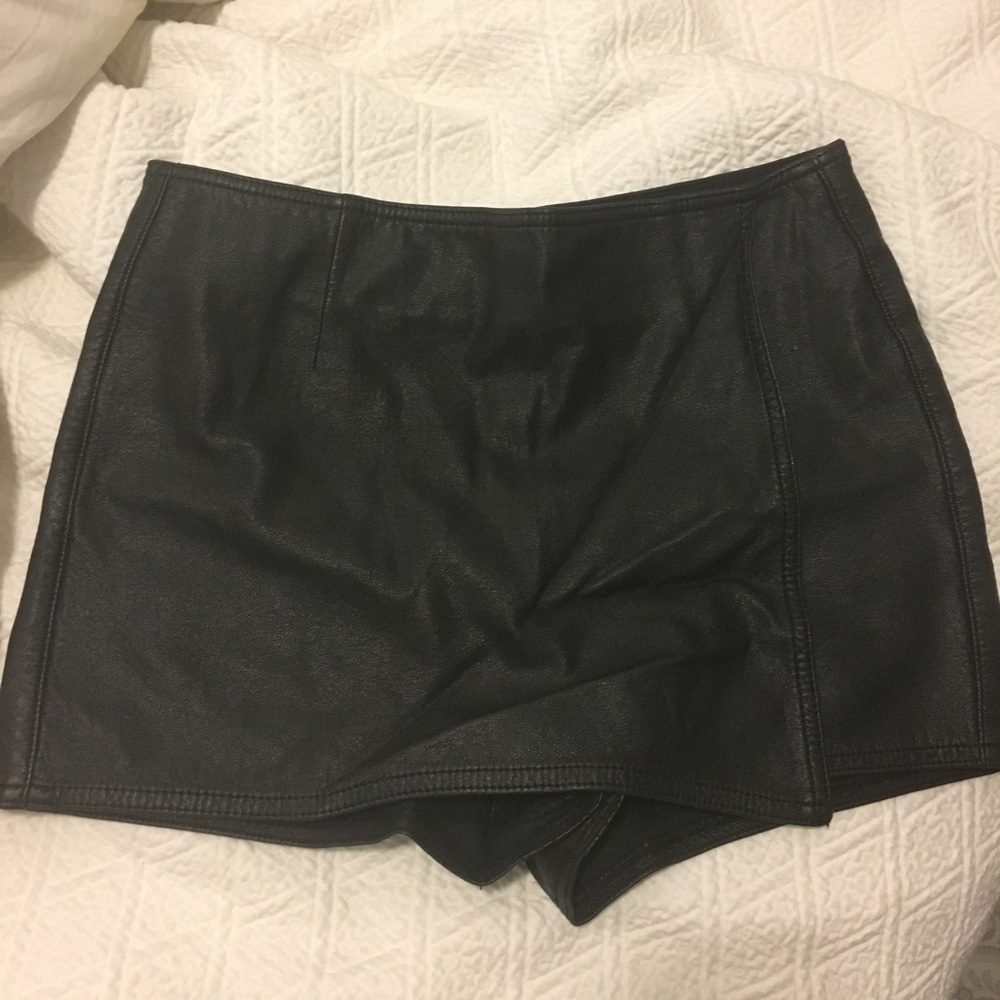 Topshop Black Faux Leather Skort