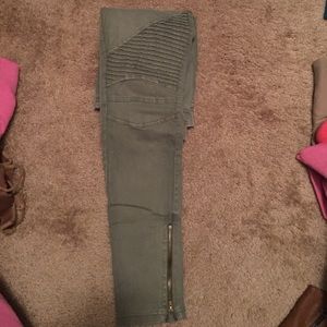 Jeggings great condition  from The Buckle