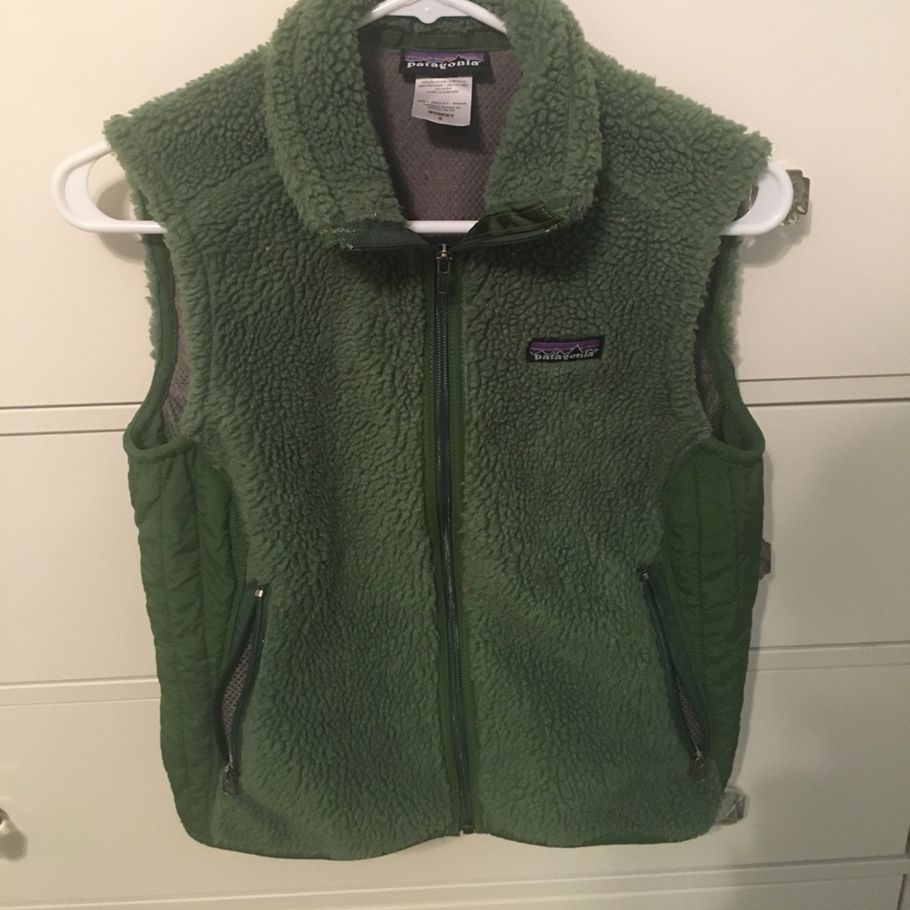 Green Patagonia vest