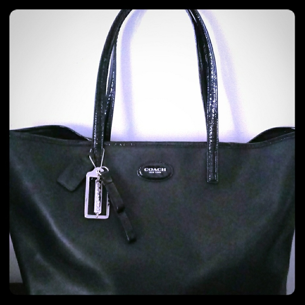 COACH NATURAL PEBBLE LEATHER