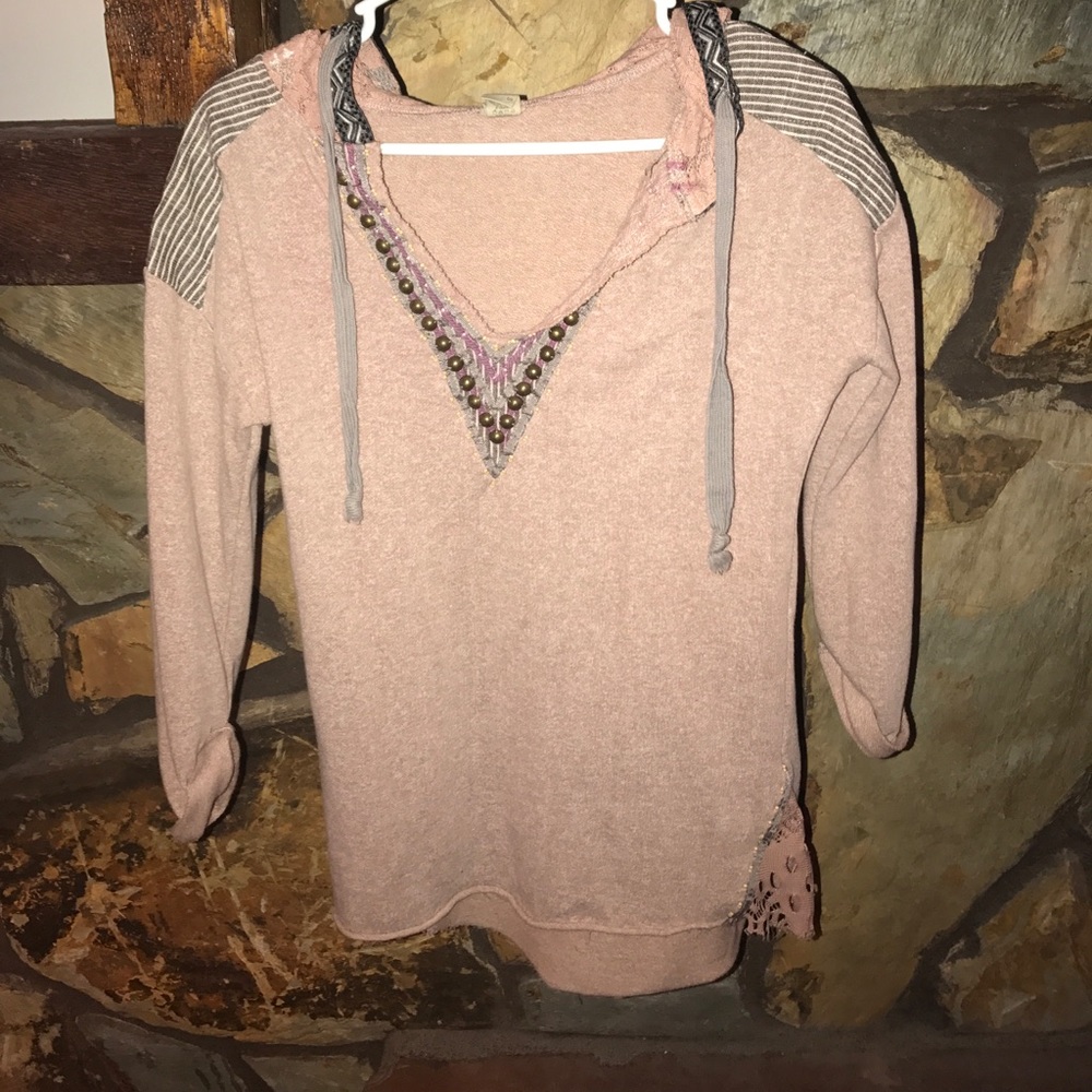 Gimmicks by BKE sweatshirt