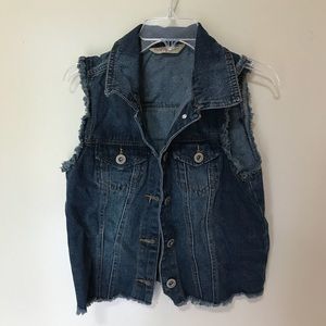 Jean Vest