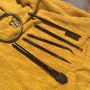 Rae Morris Brush Bundle